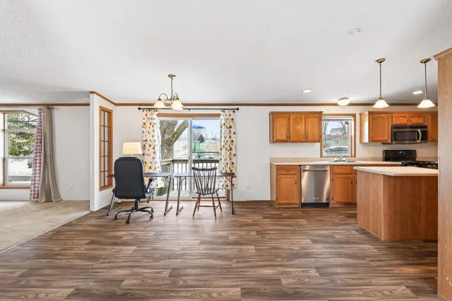 $100,000 | 901 Hamlet Circle, Lakeville, MN 55044