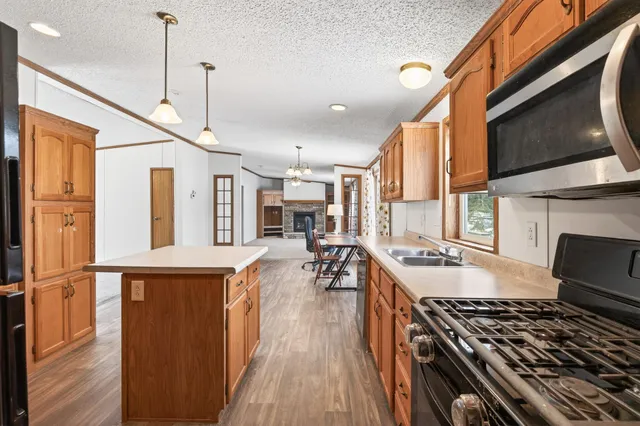 $100,000 | 901 Hamlet Circle, Lakeville, MN 55044