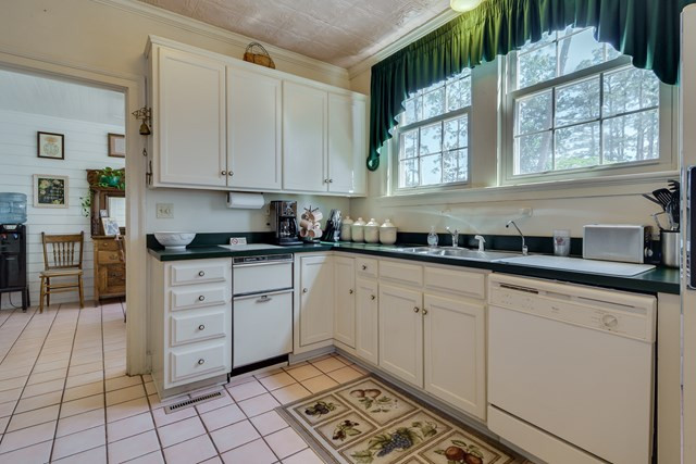 11864 Burtons Ferry Martin, SC 29836 - Photo 13 of 46