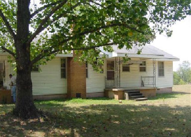 2209 Rieves Bend Road Columbia, TN 38401 - Photo 9 of 9 Gallery Image 9