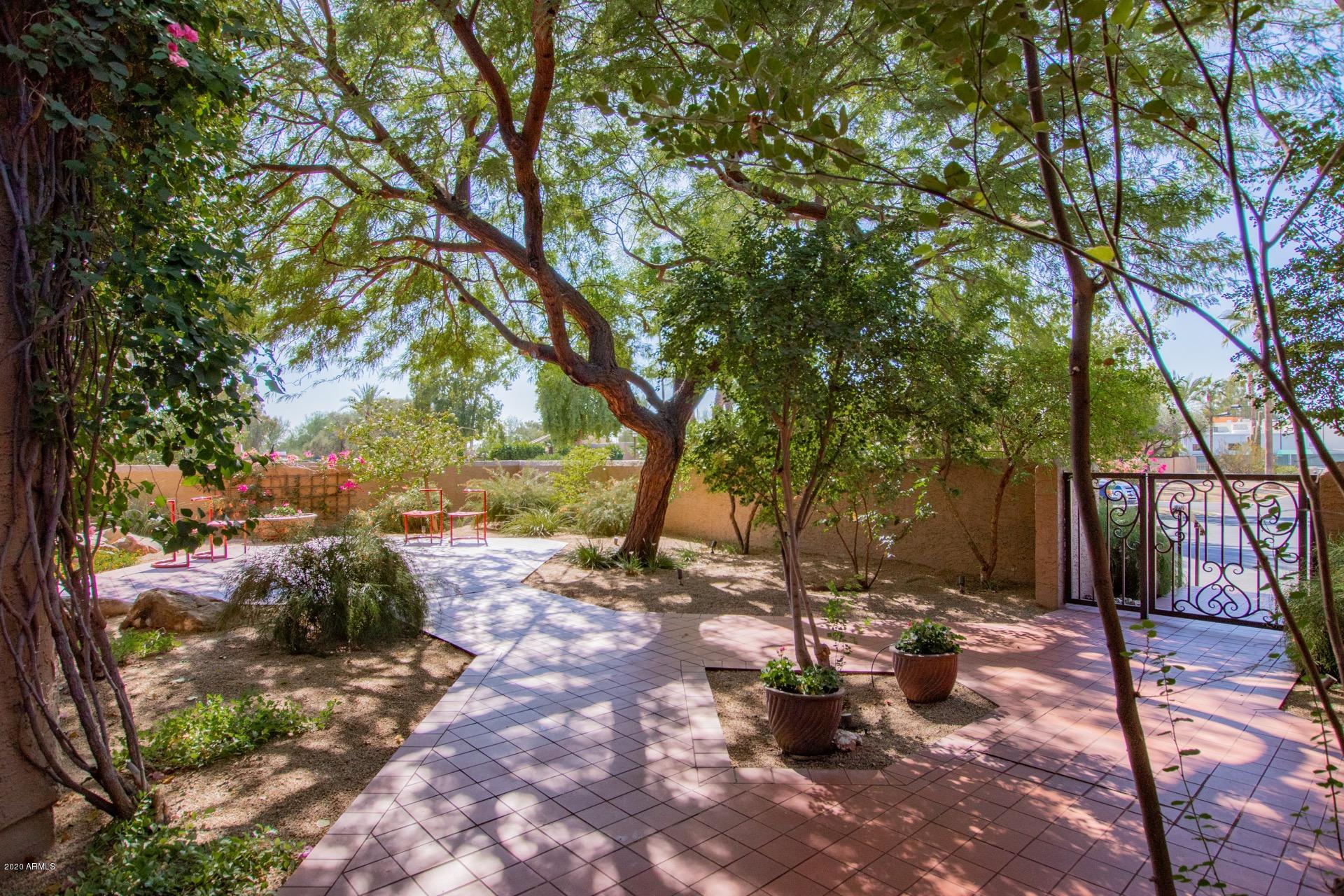 4450 East Camelback Road, Unit 7 Phoenix, AZ 85018 - Photo 5 of 50 front patio