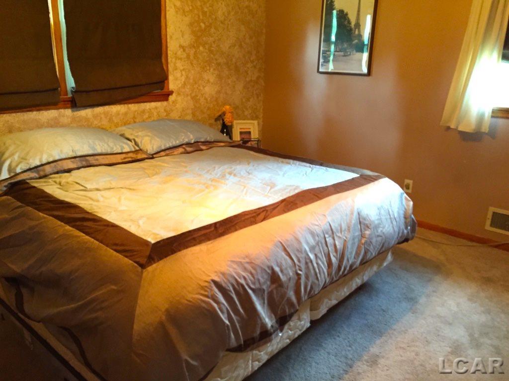 1402 Shepherd Road Tecumseh, MI 49286 - Photo 21 of 24 31258405-21.JPG