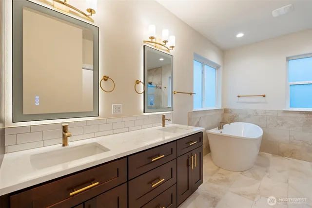 $899,950 | 6808 Kyodi Court Southeast, Olympia, WA 98501