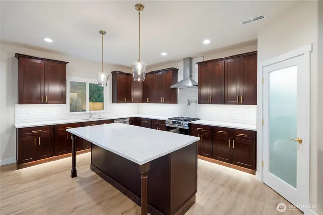 $899,950 | 6808 Kyodi Court Southeast, Olympia, WA 98501