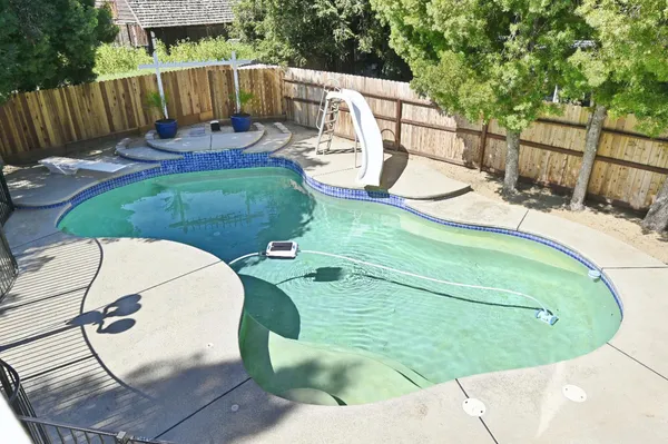 $699,900 | 878 North Ash Avenue, Clovis, CA 93611