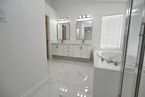 $699,900 | 878 North Ash Avenue, Clovis, CA 93611