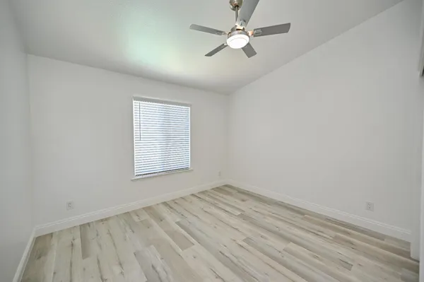 $699,900 | 878 North Ash Avenue, Clovis, CA 93611