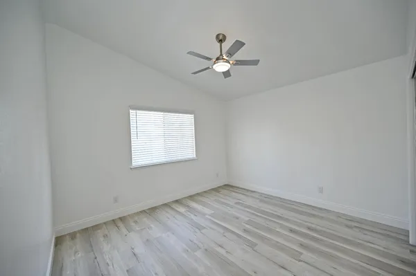 $699,900 | 878 North Ash Avenue, Clovis, CA 93611