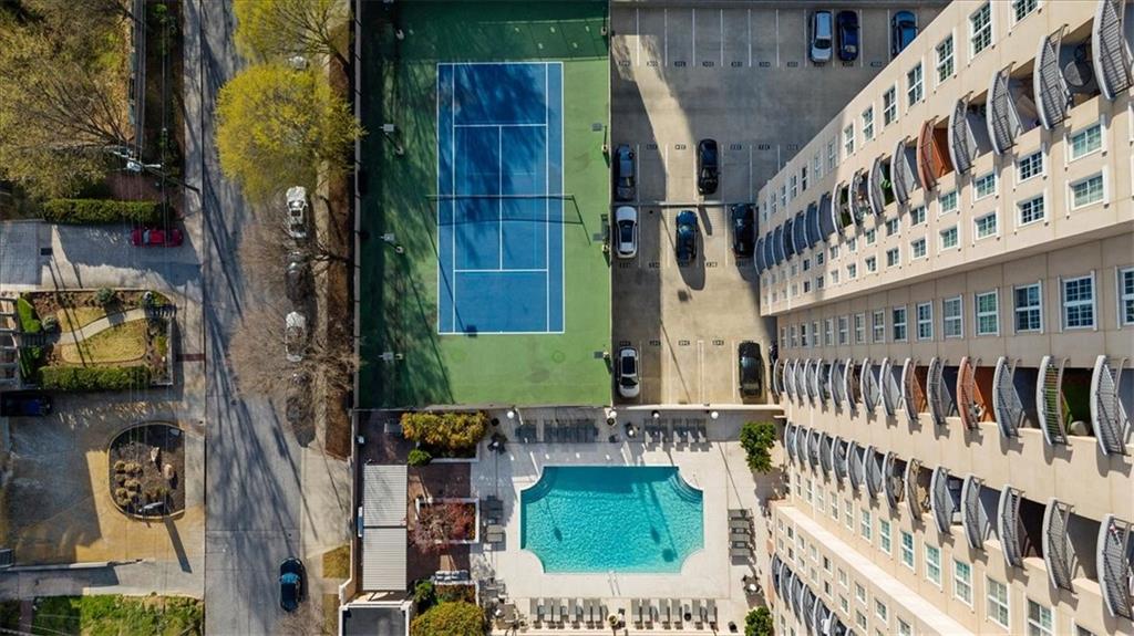 325 East Paces Ferry Road Northeast, Unit 504 Atlanta, GA 30305 - Photo 29 of 45 a balcony with lots of traffic signal lights