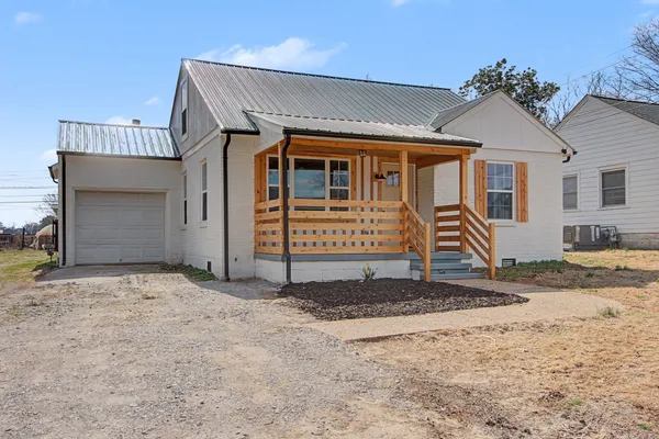 $315,000 | 213 Mockingbird Drive, Columbia, TN 38401