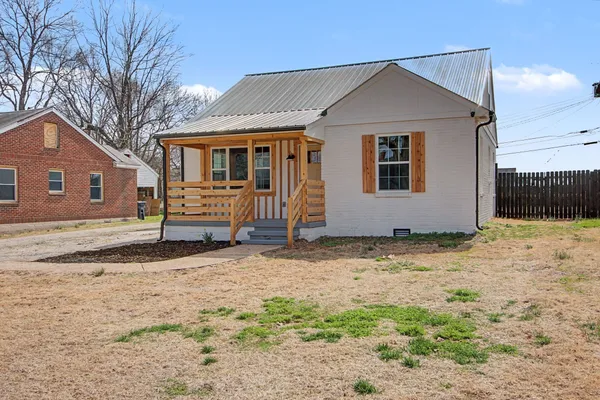 $315,000 | 213 Mockingbird Drive, Columbia, TN 38401