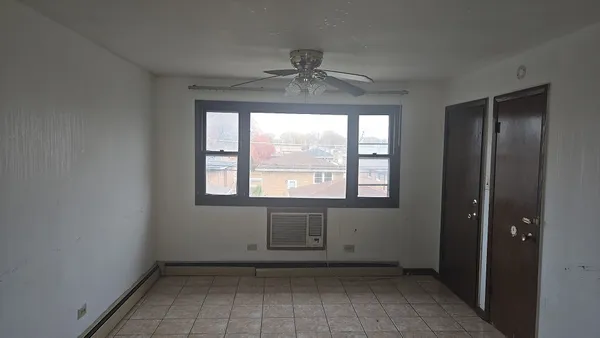 $169,900 | 379 Madison Avenue, Calumet City, IL 60409