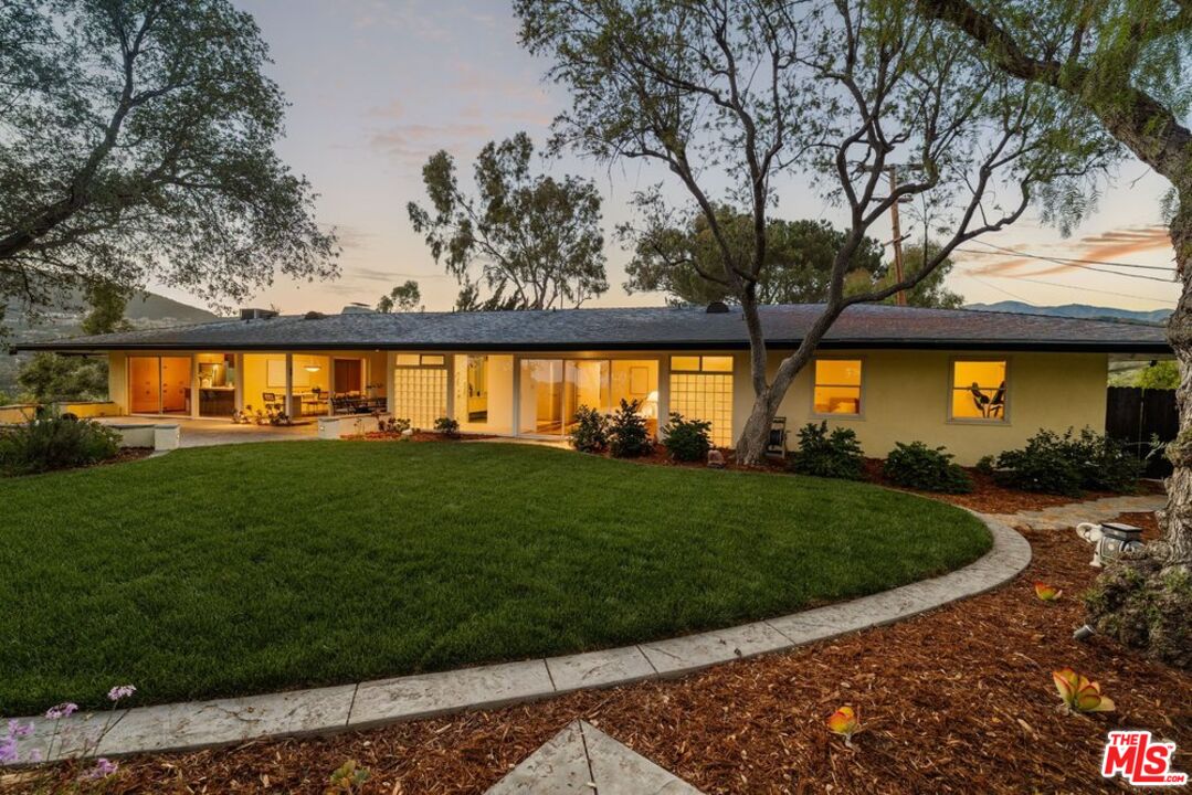 2940 Marcia Road Glendale, CA 91208 - Photo 1 of 65
