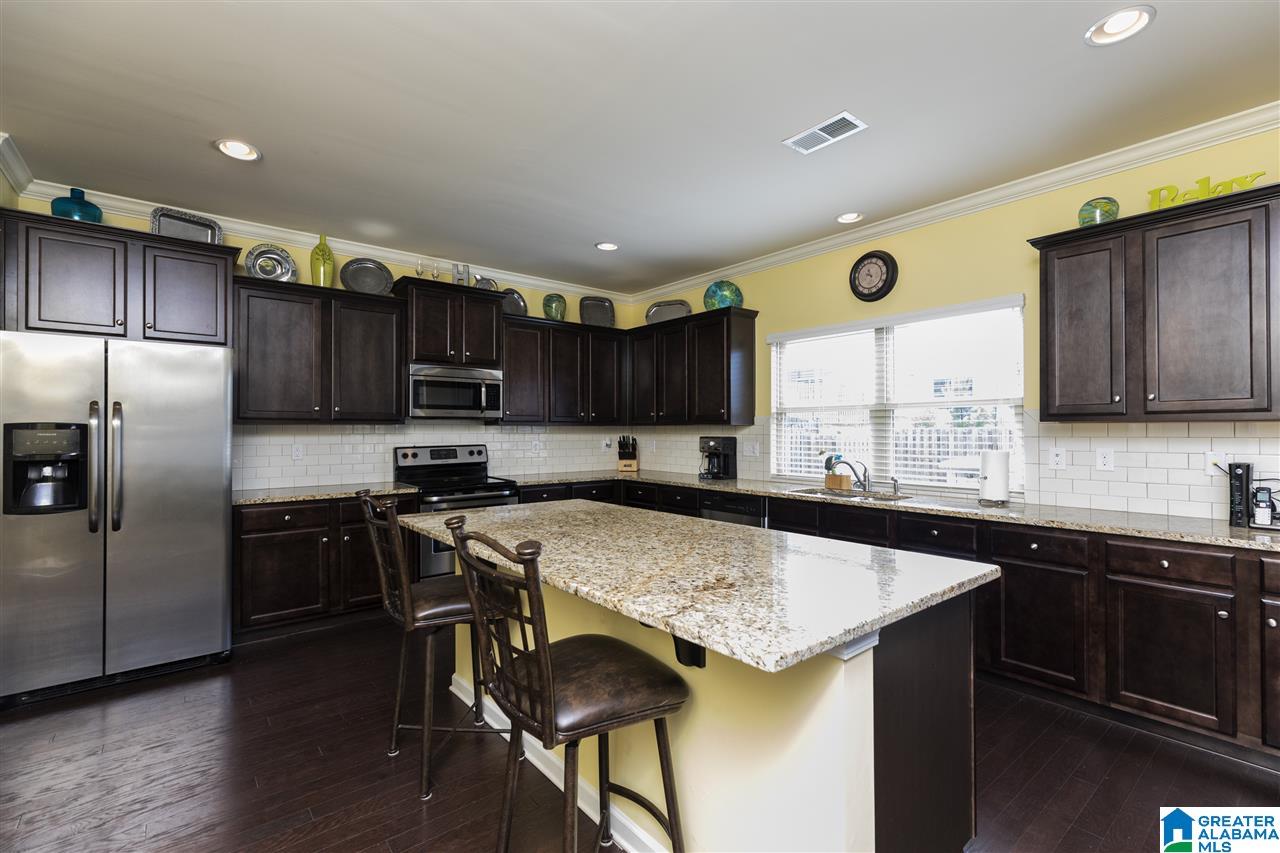 1048 Seminole Place Calera, AL 35040 - Photo 5 of 40