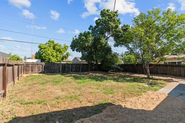 $417,000 | 5625 La Campana Way, Sacramento, CA 95822