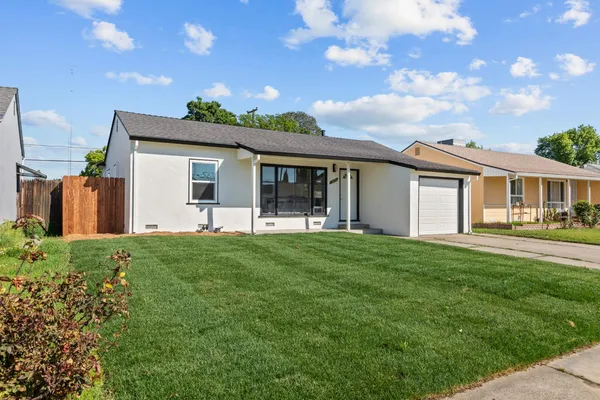 $417,000 | 5625 La Campana Way, Sacramento, CA 95822