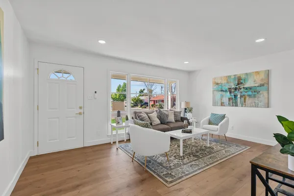 $417,000 | 5625 La Campana Way, Sacramento, CA 95822