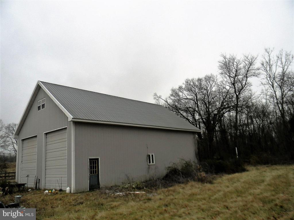330 Kerrsville Road Carlisle, PA 17015 - Photo 18 of 25 Gallery Image 18