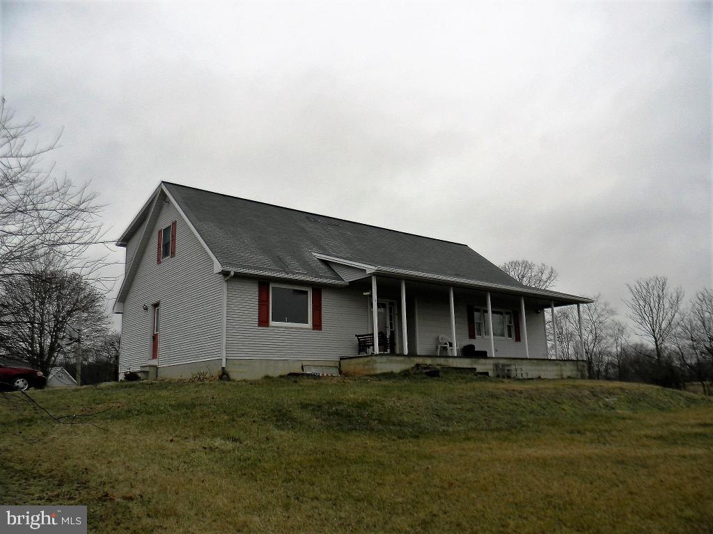 330 Kerrsville Road Carlisle, PA 17015 - Photo 3 of 25 Gallery Image 3