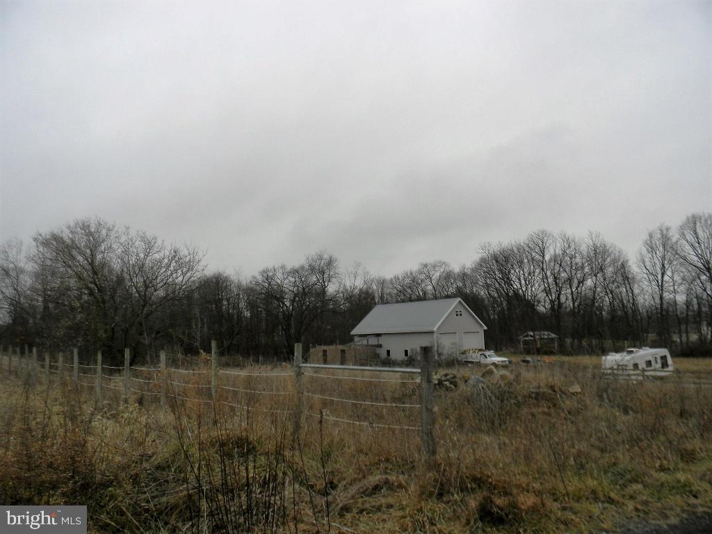 330 Kerrsville Road Carlisle, PA 17015 - Photo 22 of 25 Gallery Image 22
