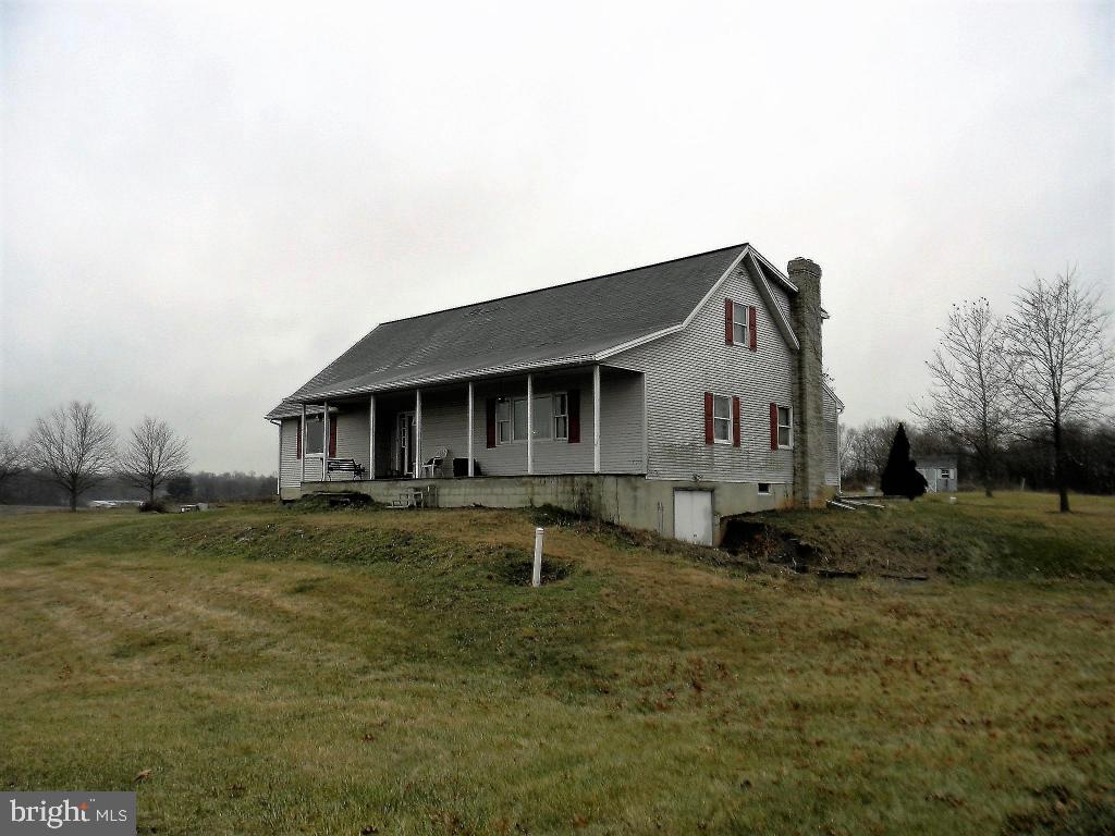 330 Kerrsville Road Carlisle, PA 17015 - Photo 4 of 25 Gallery Image 4