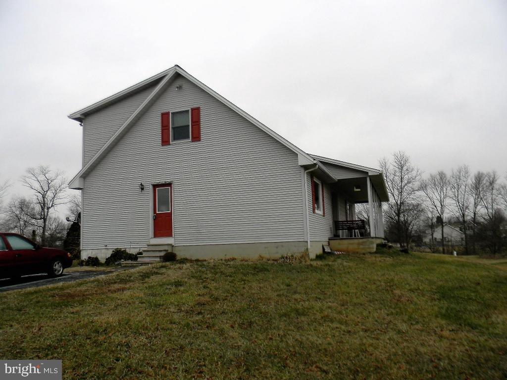 330 Kerrsville Road Carlisle, PA 17015 - Photo 5 of 25 Gallery Image 5