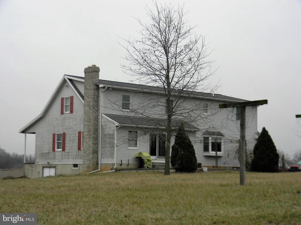 330 Kerrsville Road Carlisle, PA 17015 - Photo 7 of 25 Gallery Image 7