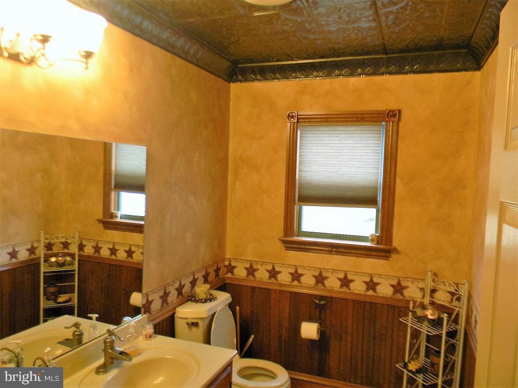 330 Kerrsville Road Carlisle, PA 17015 - Photo 9 of 25 Gallery Image 9
