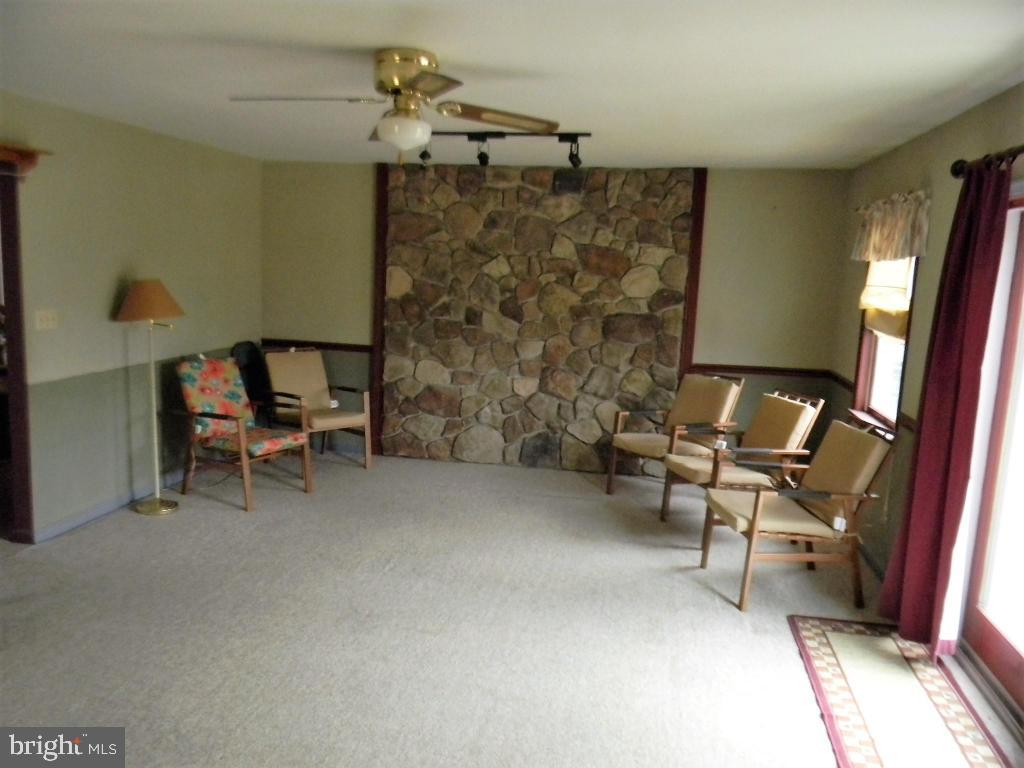 330 Kerrsville Road Carlisle, PA 17015 - Photo 10 of 25 Gallery Image 10