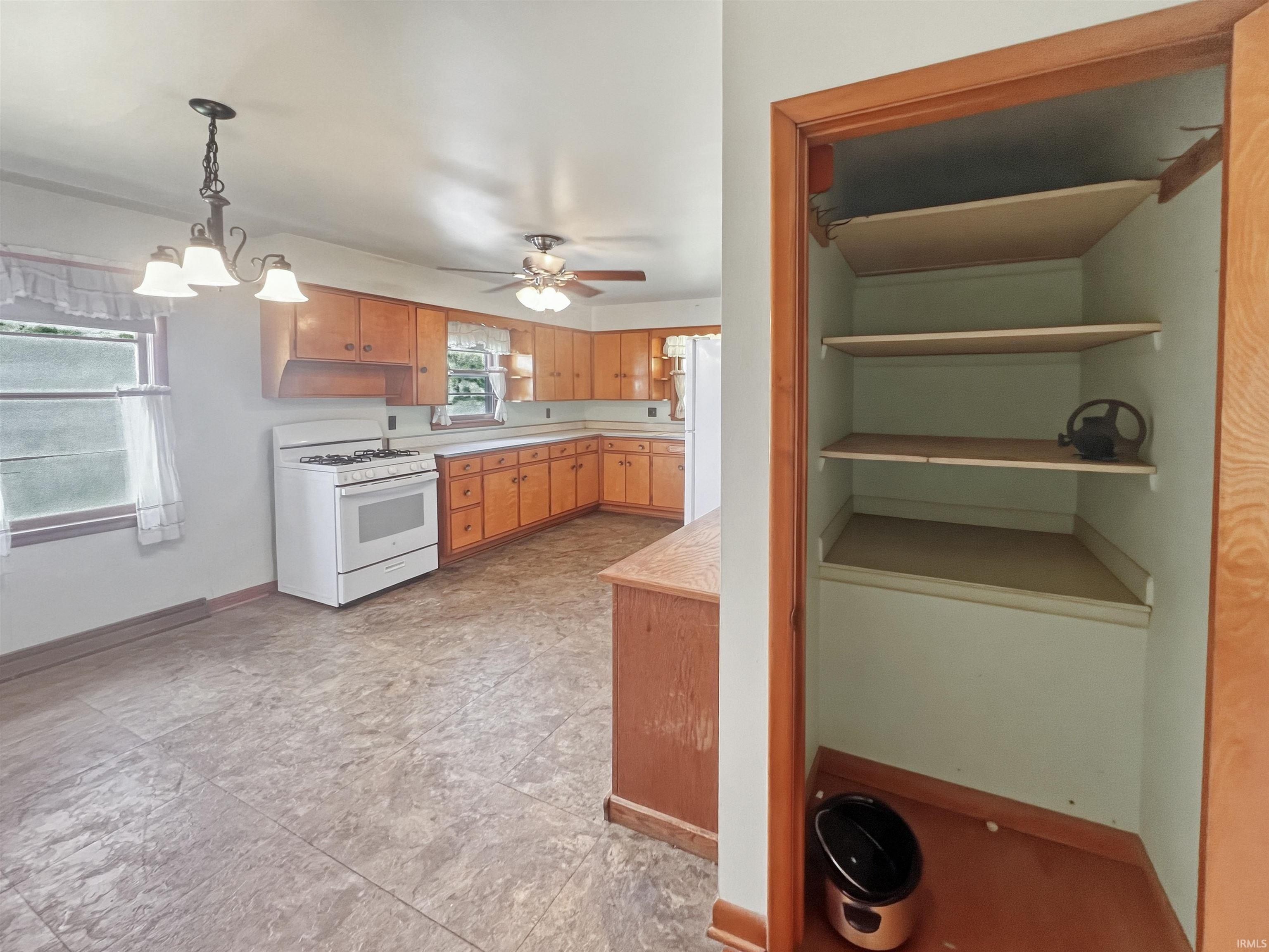 6095 Scotch Pine Road Cannelton, IN 47520 - Photo 8 of 37 Gallery Image 8