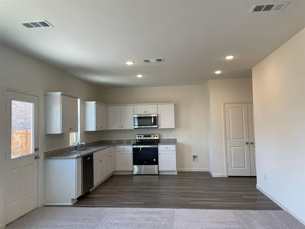 $1,745 | 1911 Chapel Hill Road, Princeton, TX 75407