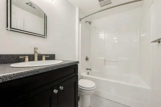 $589,000 | 1164 Hawkins Court, Kalamazoo, MI 49009