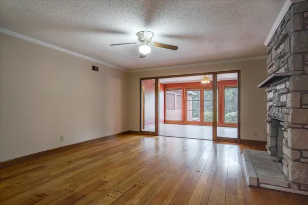 $1,900 | 356 Perkins Extension, Unit 356, Memphis, TN 38117