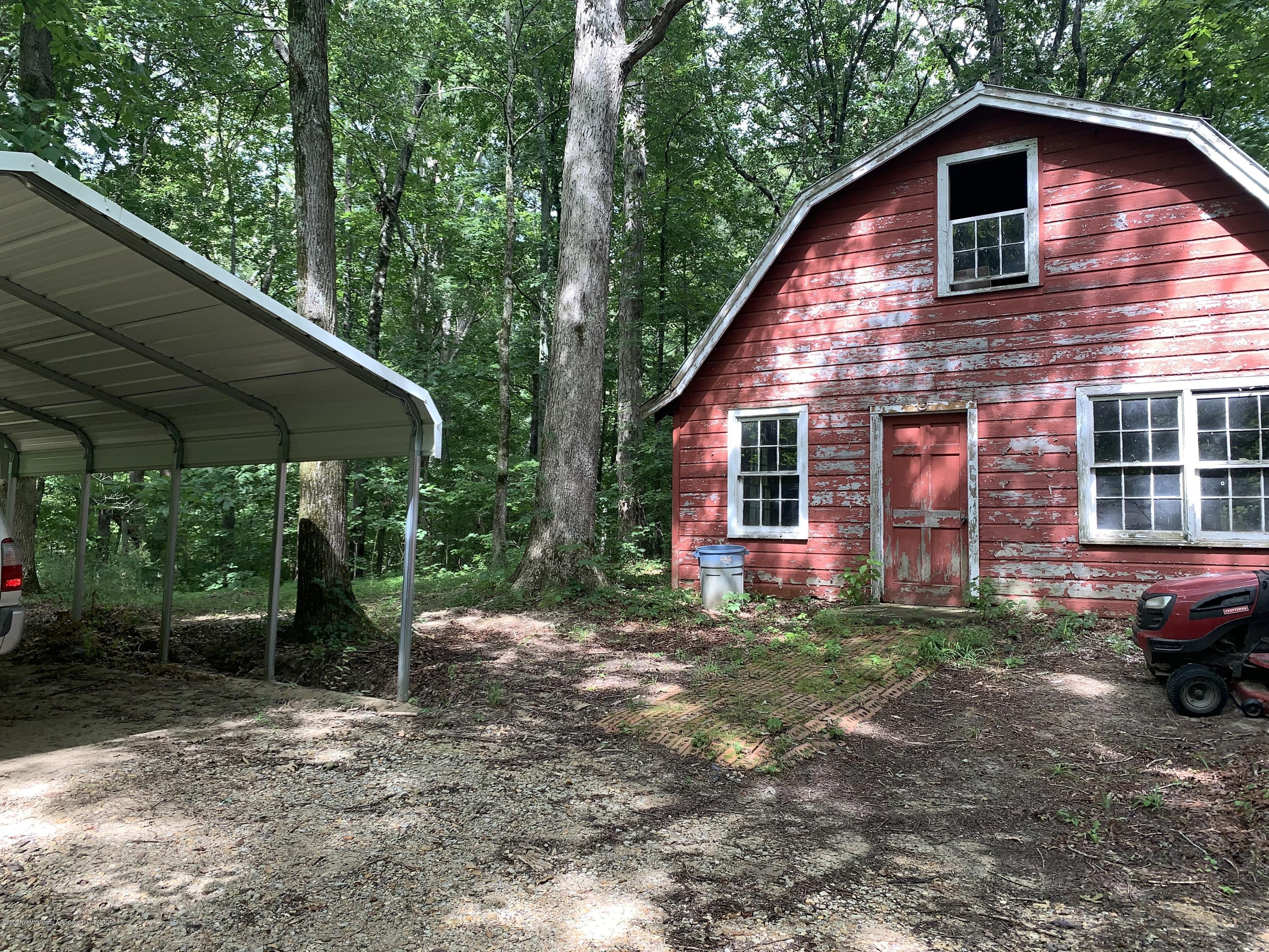 805 Stonewall Road Byhalia, MS 38611 - Photo 11 of 28 IMG_4103