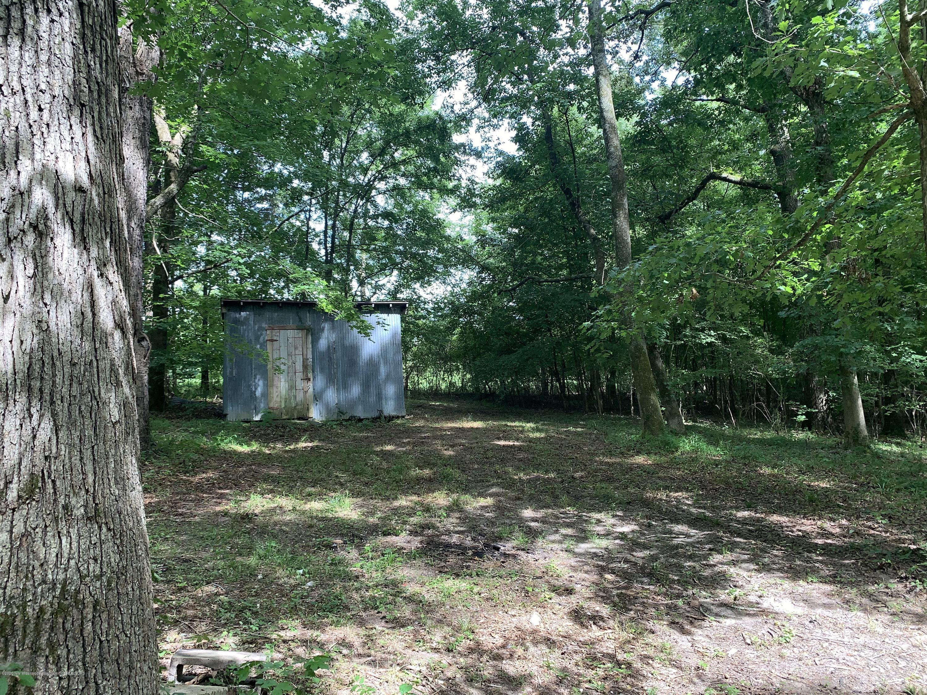 805 Stonewall Road Byhalia, MS 38611 - Photo 19 of 28 IMG_4111