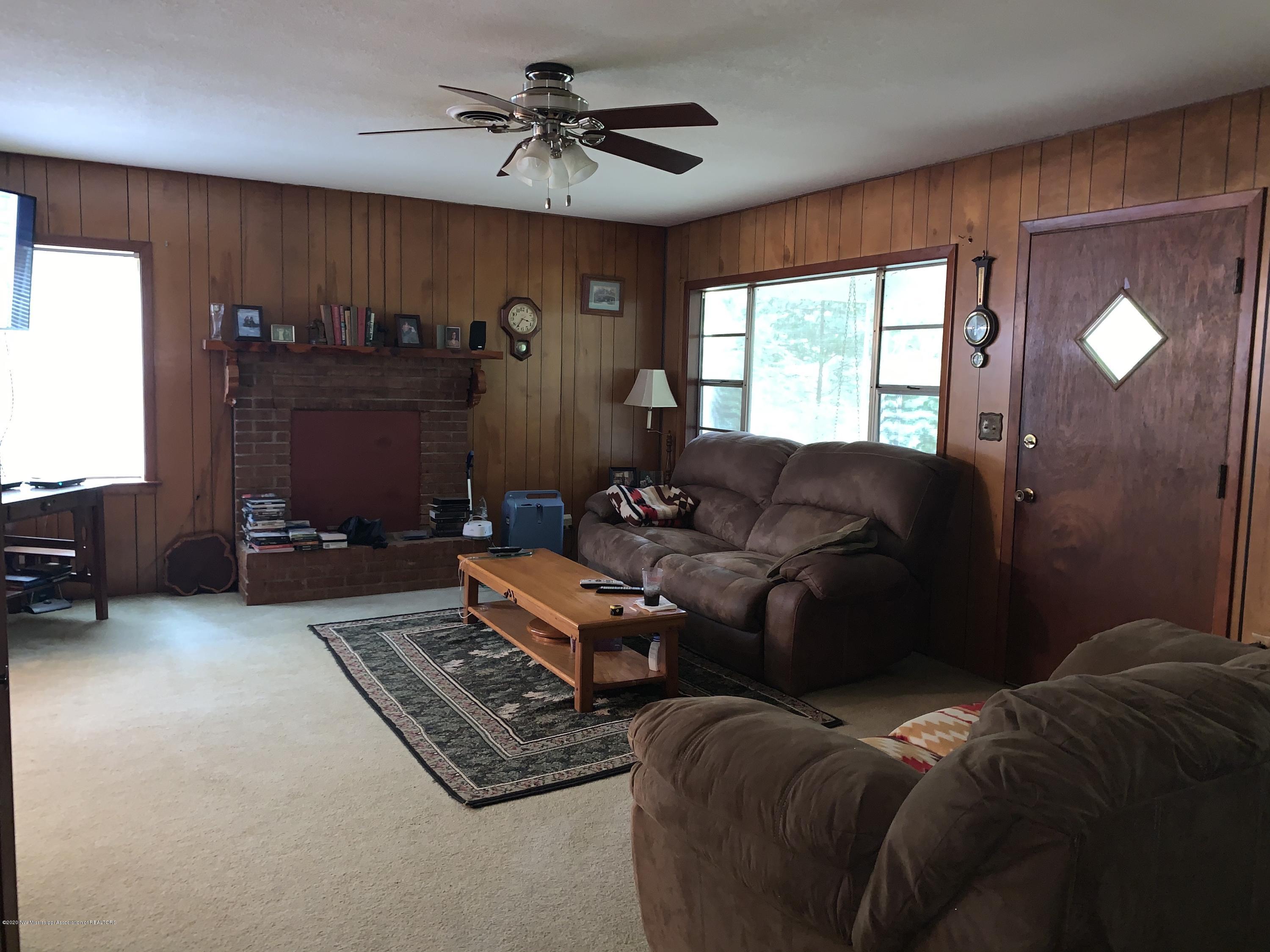 805 Stonewall Road Byhalia, MS 38611 - Photo 3 of 28 IMG_4097