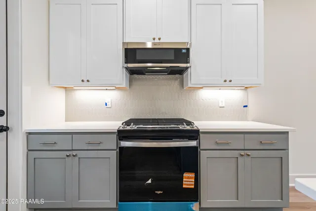 $1,925 | 216 Steiner Oaks, Lafayette, LA 70508