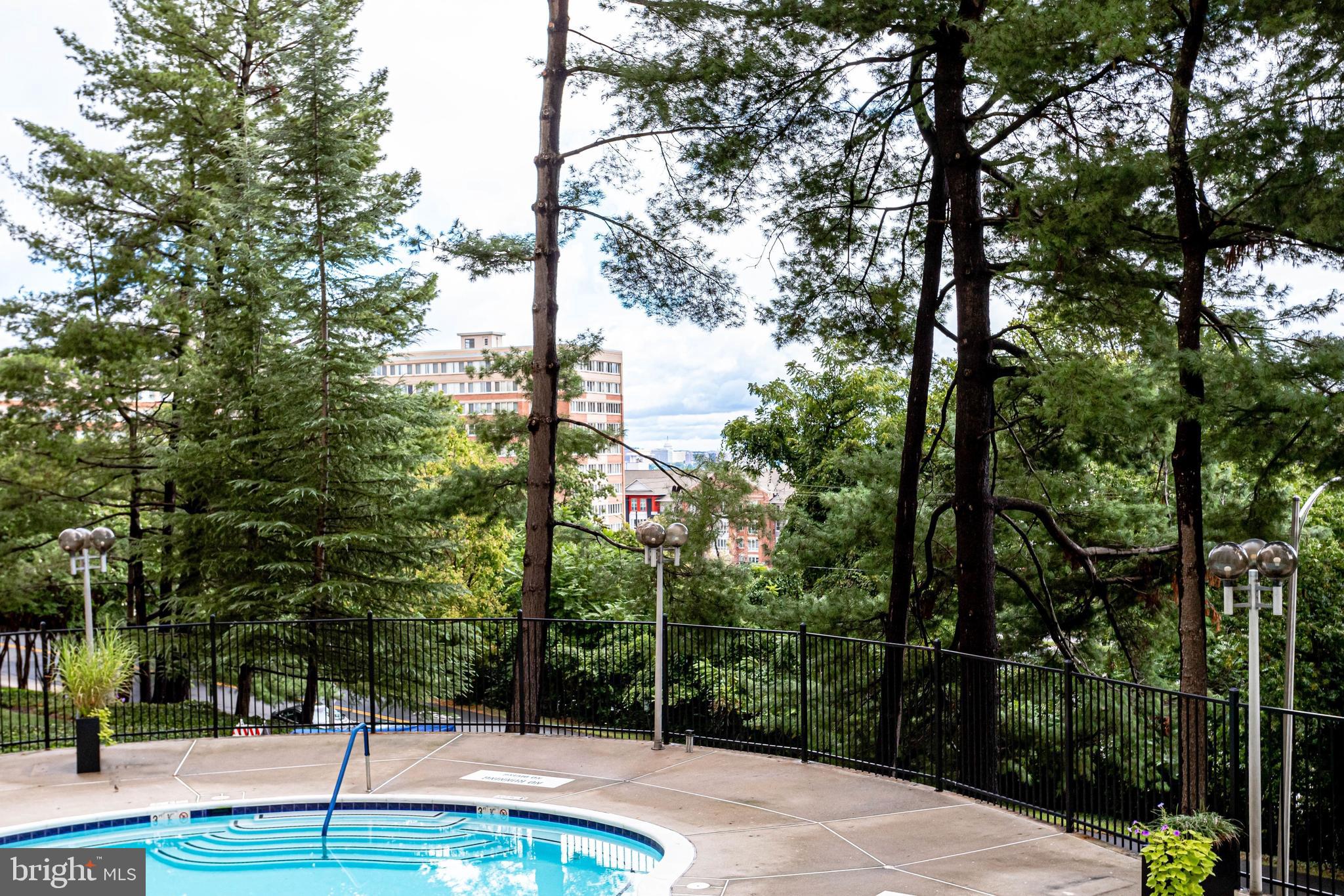 1101 South Arlington Ridge Road, Unit 304 Arlington, VA 22202 - Photo 45 of 60 Gallery Image 45