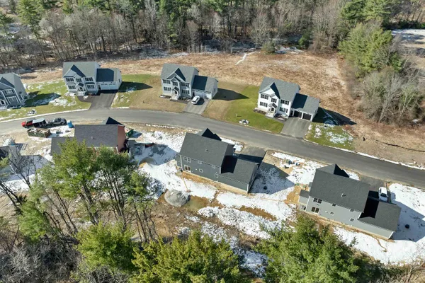 $704,900 | 10 Shelburne Lane, Concord, NH 03301