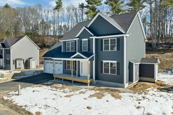 $704,900 | 10 Shelburne Lane, Concord, NH 03301