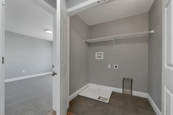 $704,900 | 10 Shelburne Lane, Concord, NH 03301