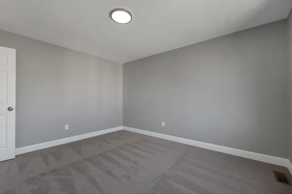 $704,900 | 10 Shelburne Lane, Concord, NH 03301