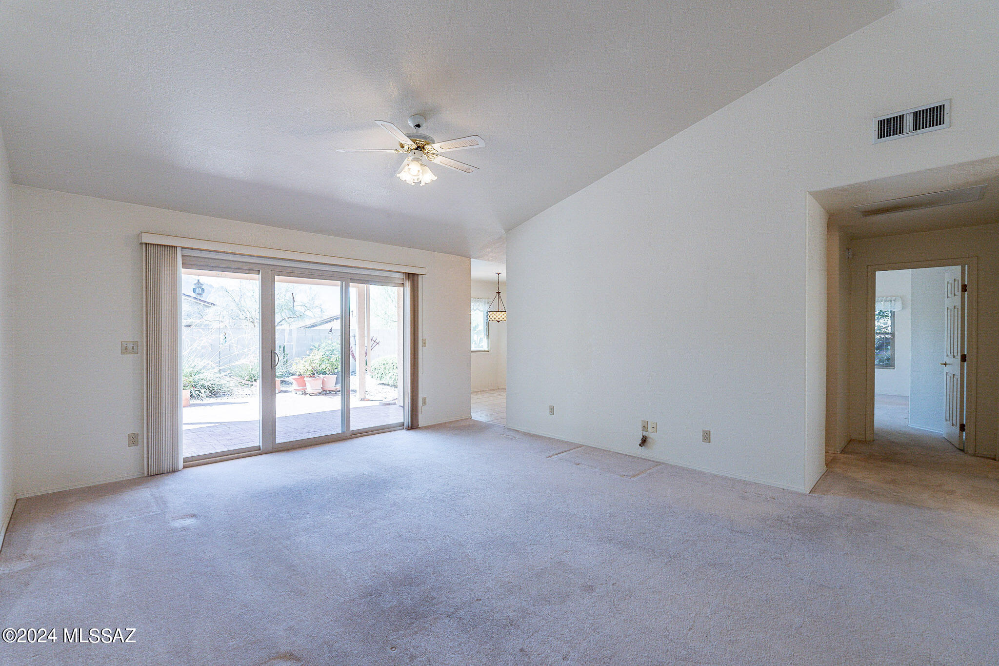 191 Blackstone Road Oro Valley, AZ 85755 - Photo 8 of 41 Gallery Image 8
