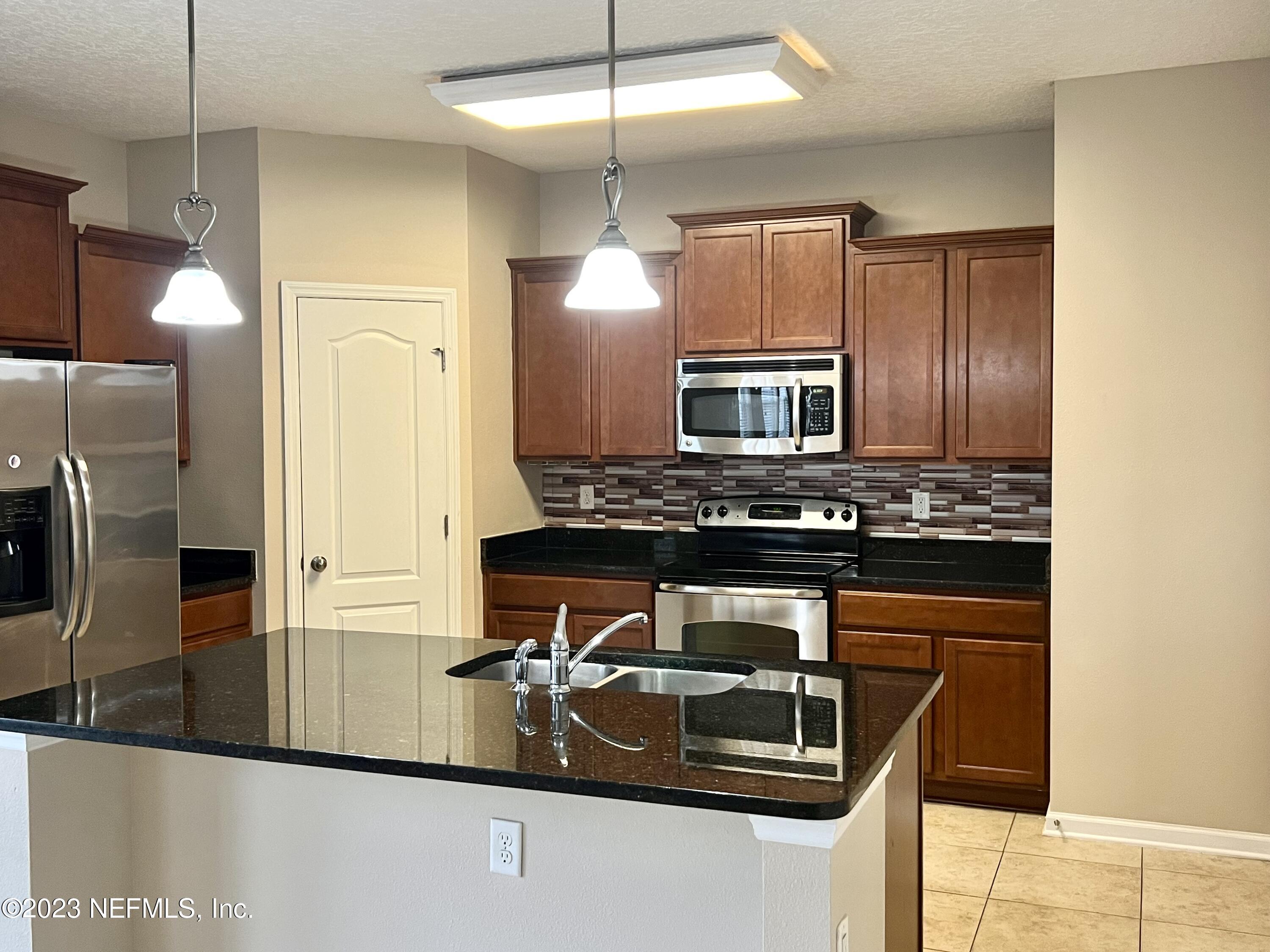 15691 Tisons Bluff Road Jacksonville, FL 32218 - Photo 12 of 34 IMG-6721