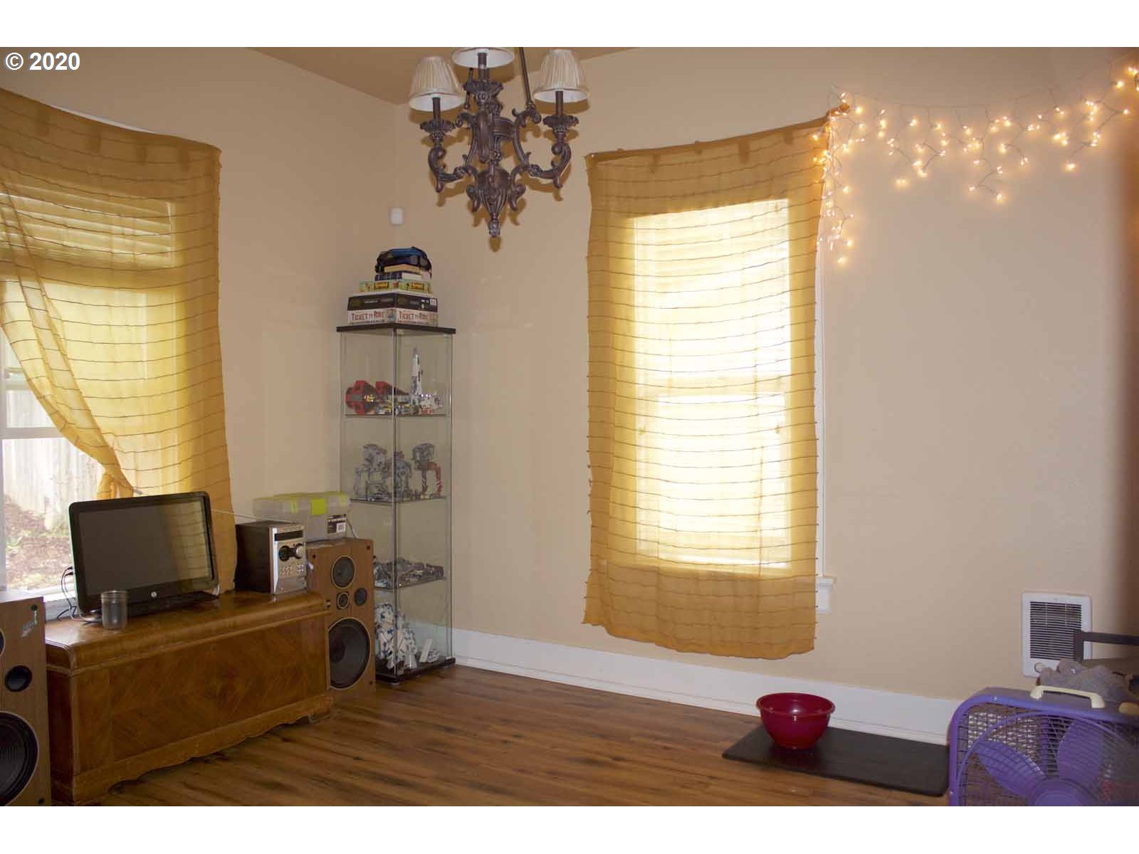 7085 Main Street Springfield, OR 97478 - Photo 11 of 25