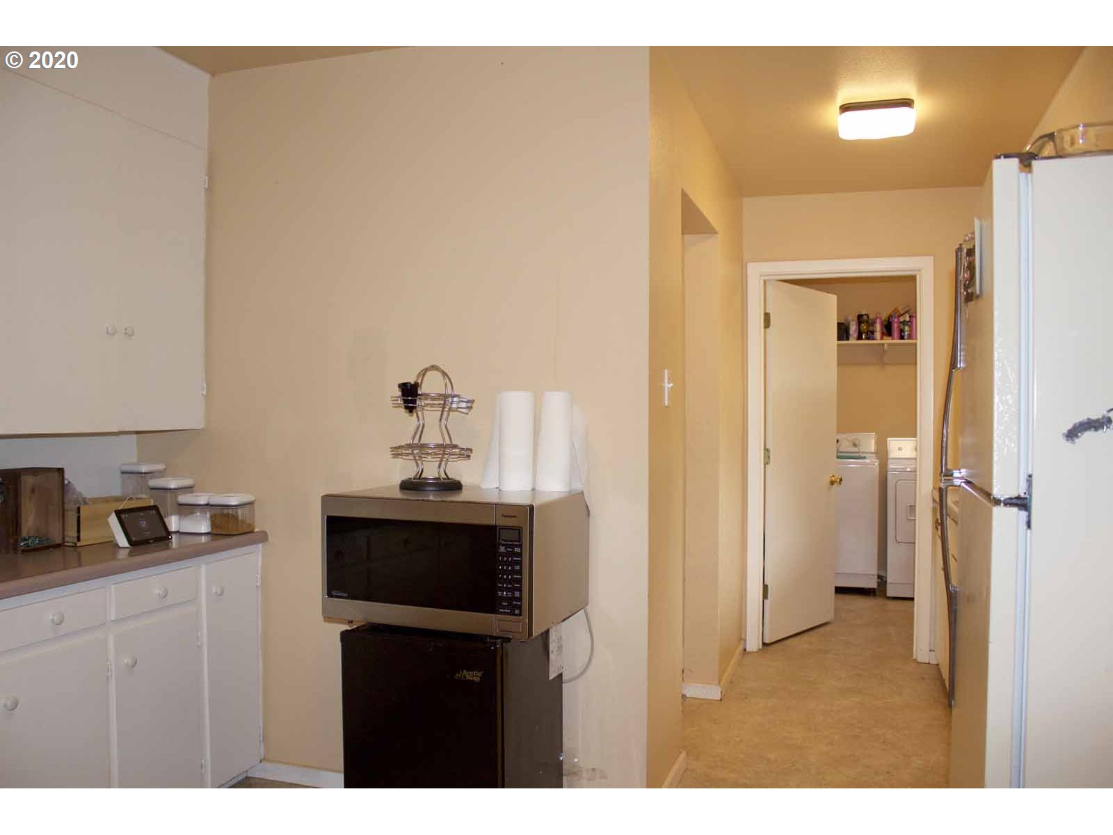 7085 Main Street Springfield, OR 97478 - Photo 16 of 25
