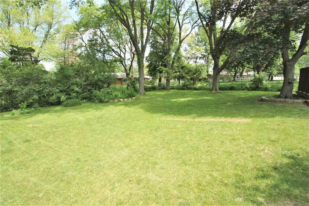 4118 Landstrom Road Rockford, IL 61114 - Photo 5 of 24 a view of yard with trees
