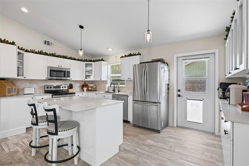 429 Patterson Avenue Osprey, FL 34229 - Photo 14 of 46