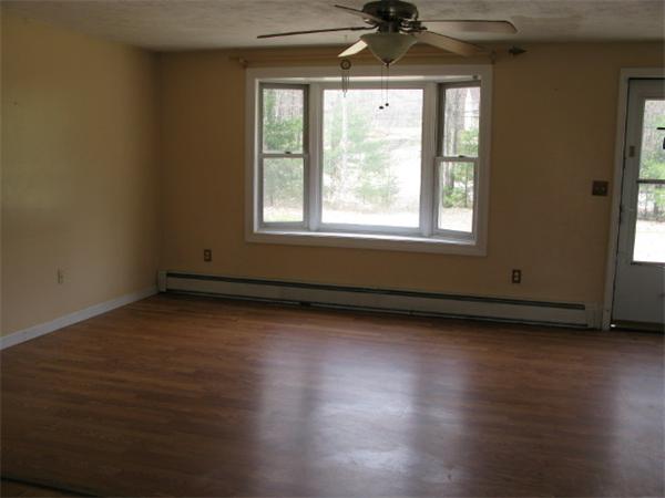 132 Fitchburg Road Townsend, MA 01469 - Photo 3 of 5 Gallery Image 3