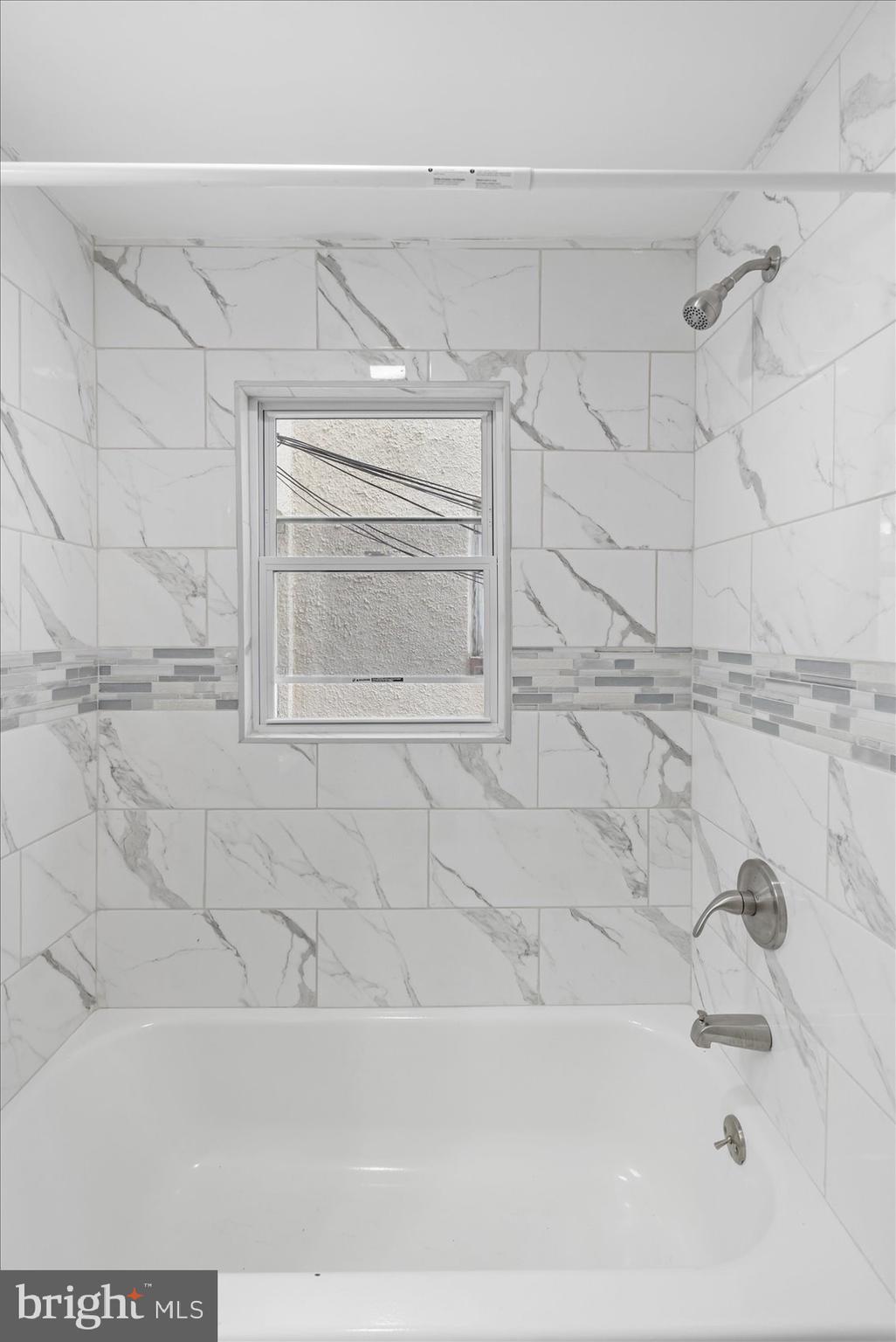 6206 Frederick Road Baltimore, MD 21228 - Photo 16 of 43